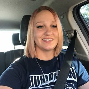 Meet your Posher, Aly